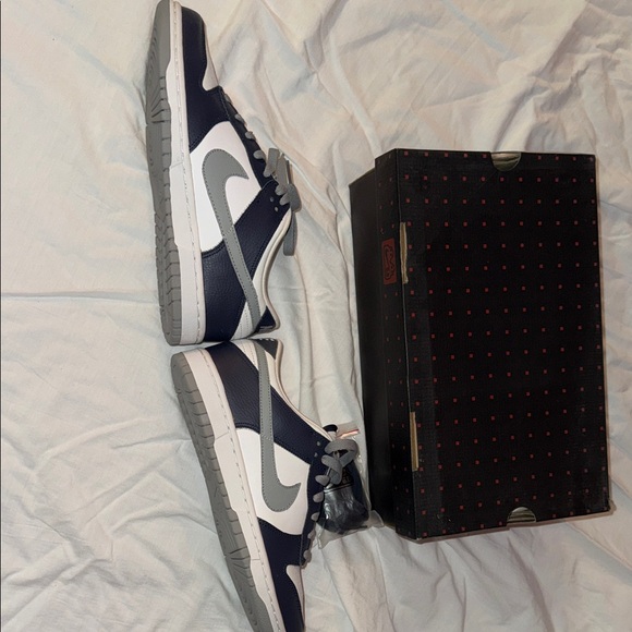 Nike Dunk Low White and Dark Blue Sneakers - Men’s Size 8 - Picture 6 of 7